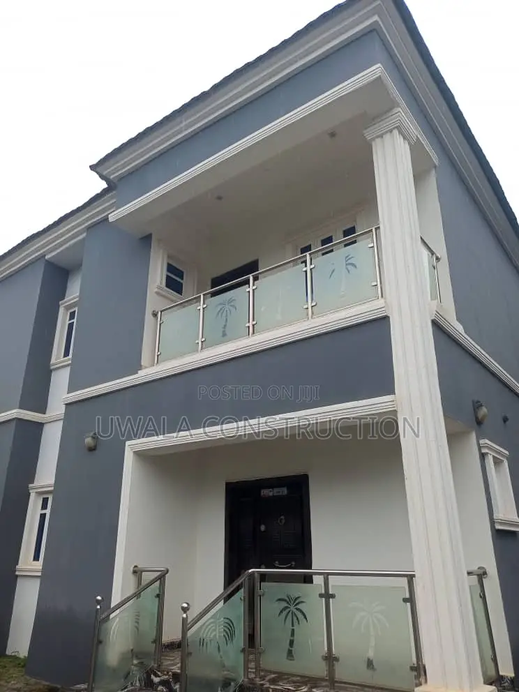 4bdrm Duplex in FHA for sale