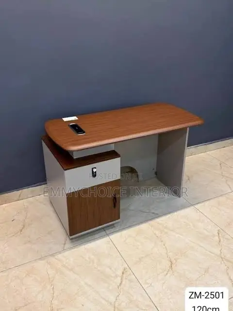 2-Seater Face-to-Face Office Desk With Privacy Screen & Drawer