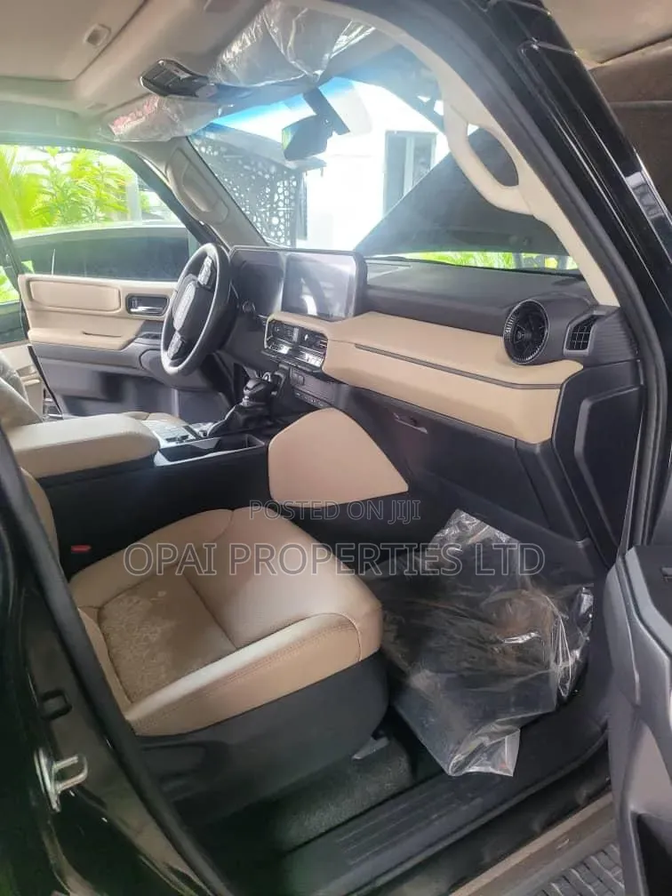 Toyota Land Cruiser Prado 2025 Black