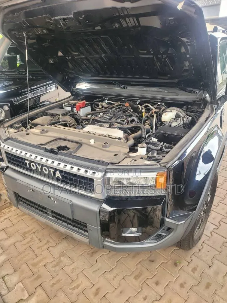 Toyota Land Cruiser Prado 2025 Black