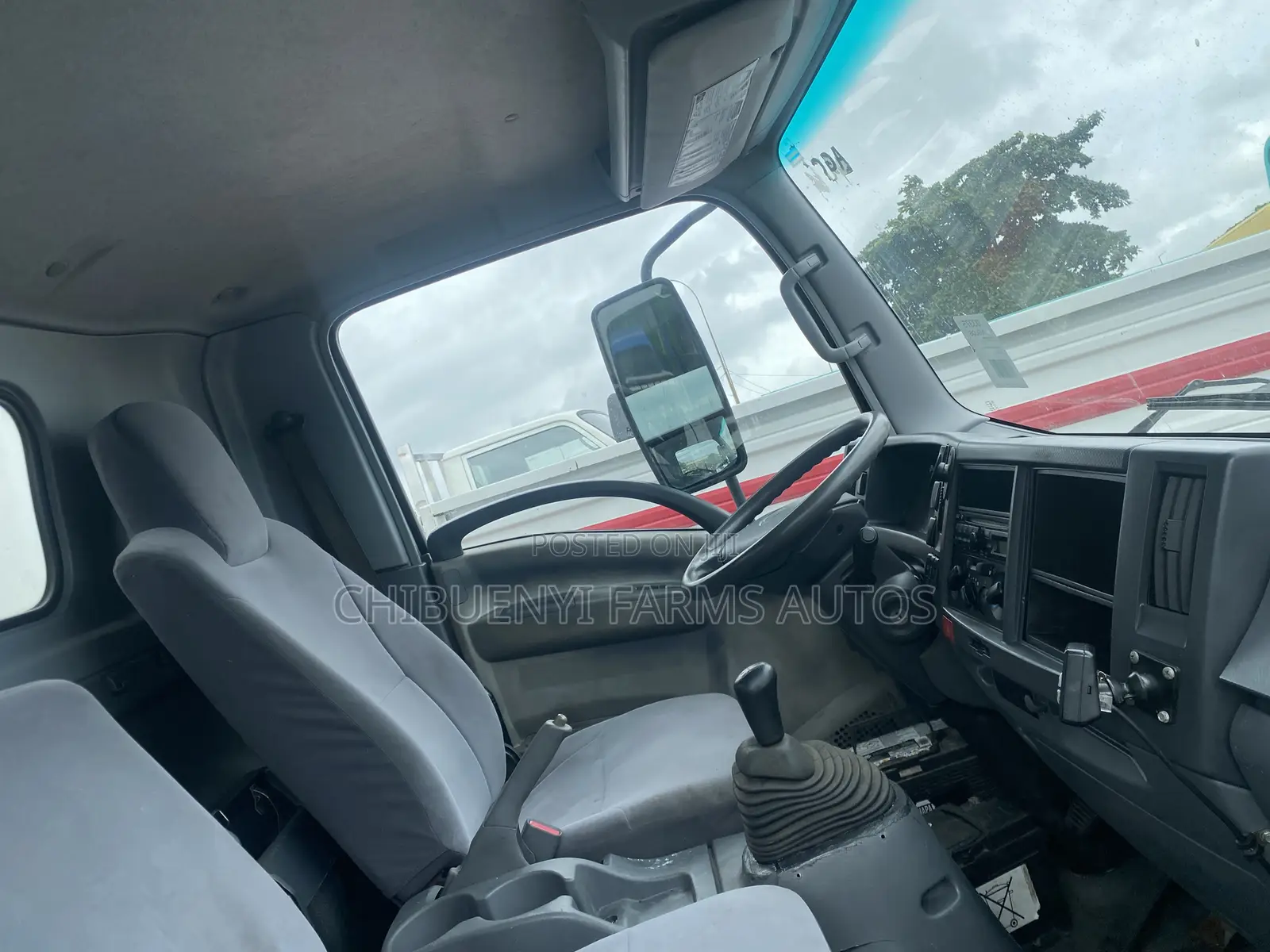 ISUZU Cooling Van 6-Tons