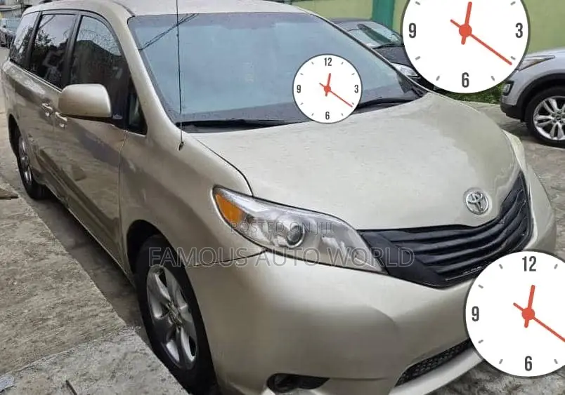 Toyota Sienna LE 7 Passenger Mobility 2011 Gold