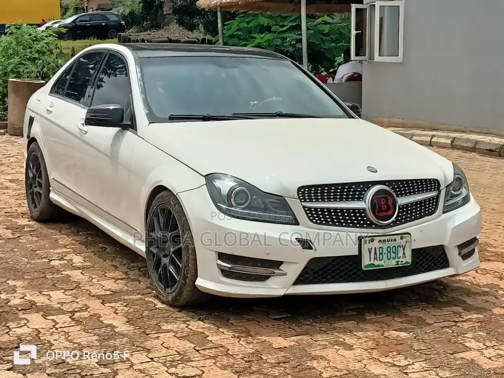 Mercedes-Benz C300 Sport 4Matic Sedan AWD (3.0L 6cyl 7A) 2010 White