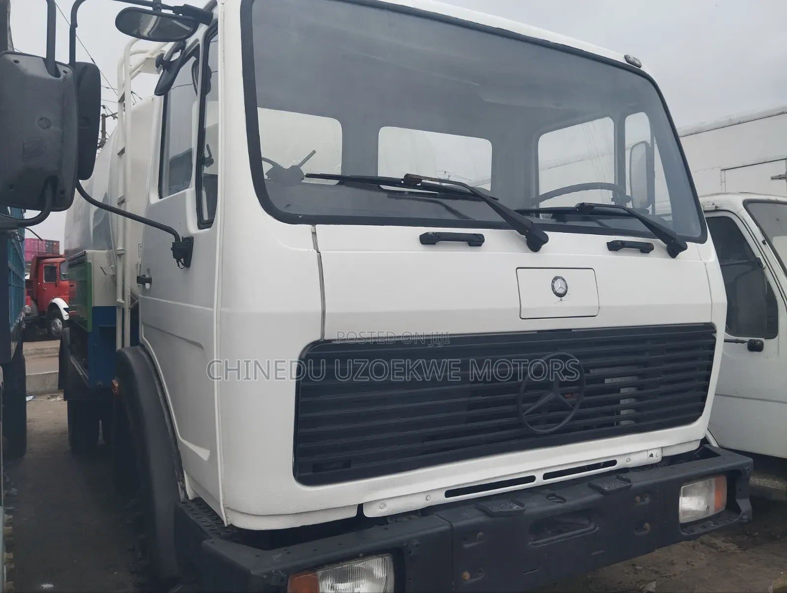 Mercedes Truck 1617 Water Tank