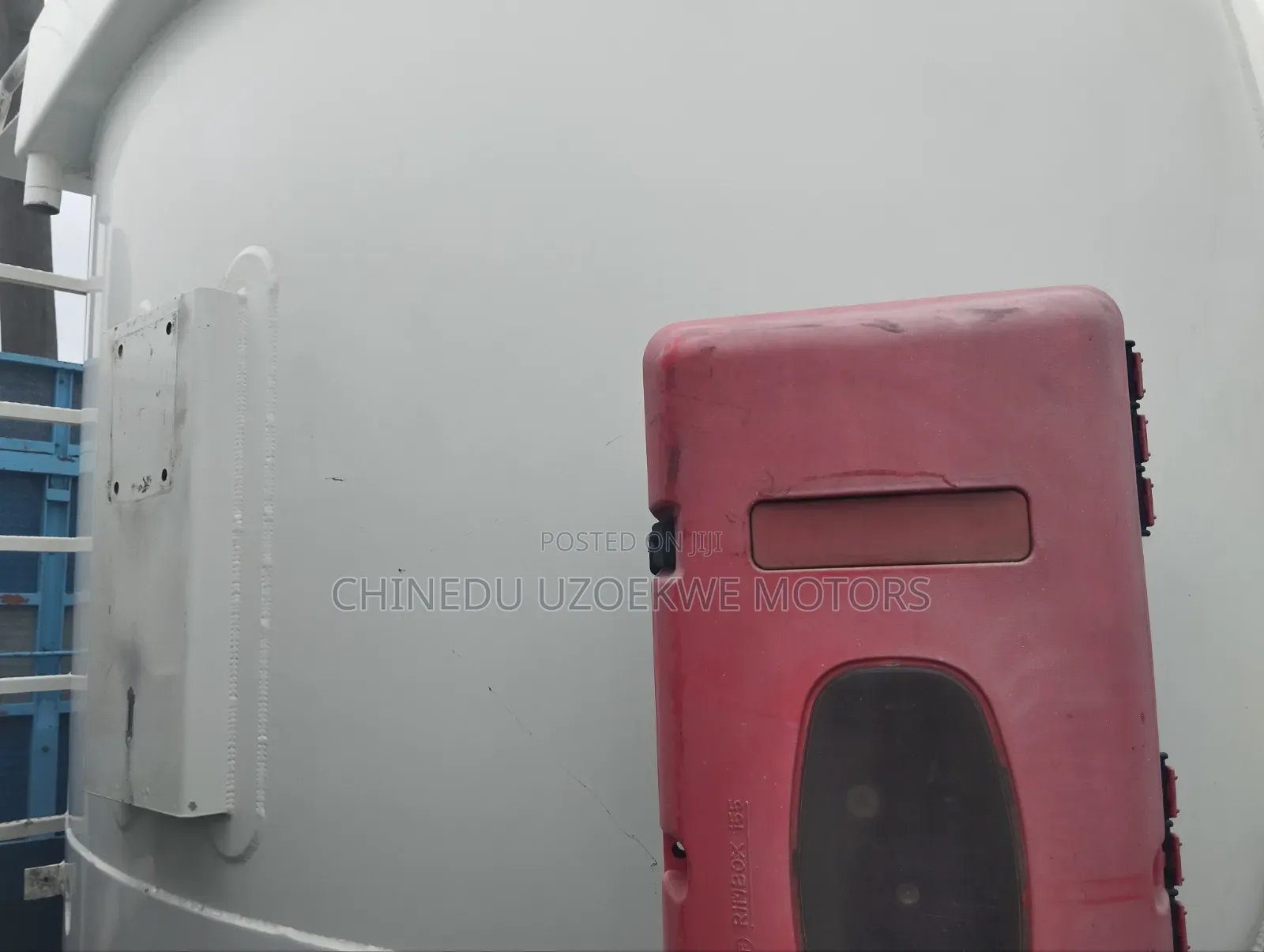 Mercedes Truck 1617 Water Tank