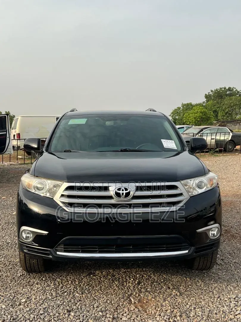 Toyota Highlander 2013 Black