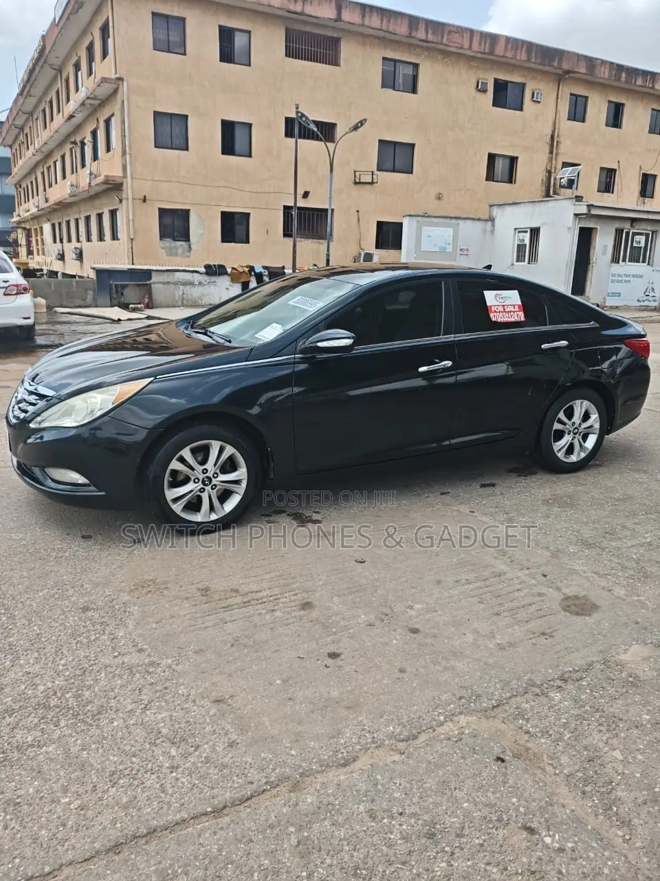 Hyundai Sonata Limited Sedan FWD (2.4L 4cyl 6A) 2011 Black