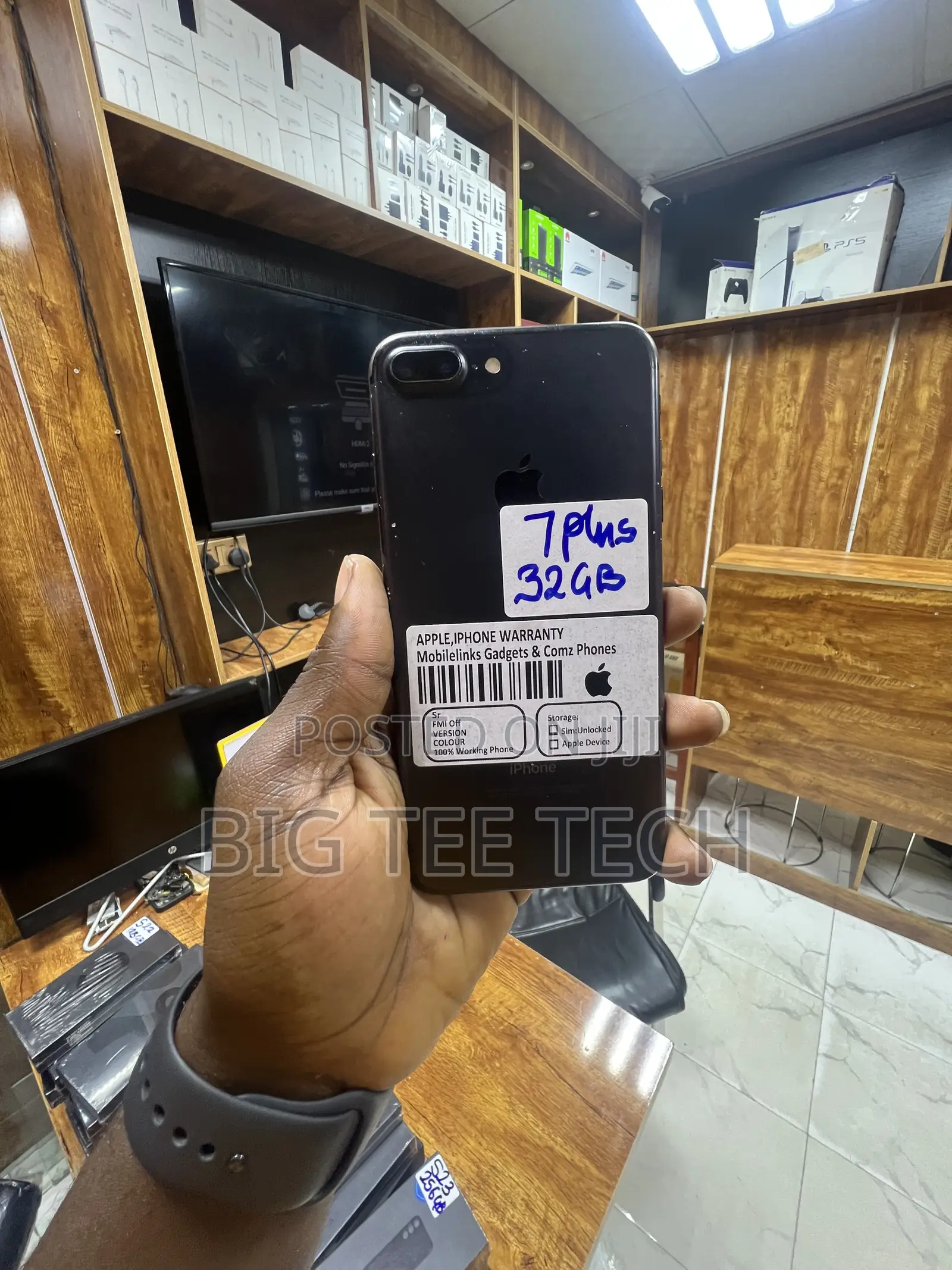 Apple iPhone 7 Plus 32 GB Black