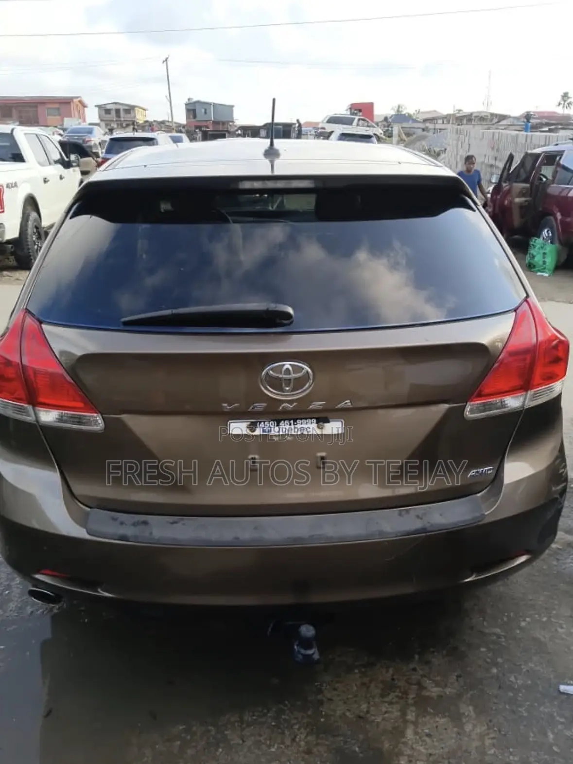 Toyota Venza AWD 2011 Gold