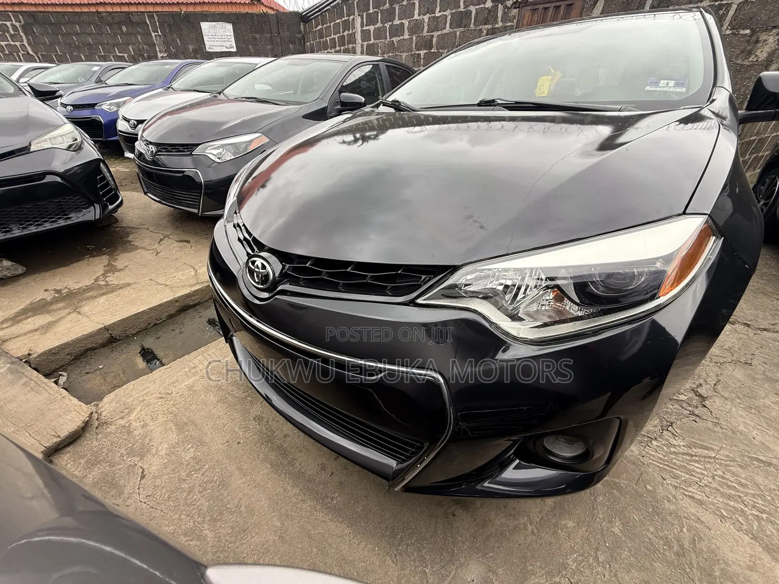 Toyota Corolla LE 4dr Sedan (1.8L 4cyl CVT) 2015 Black