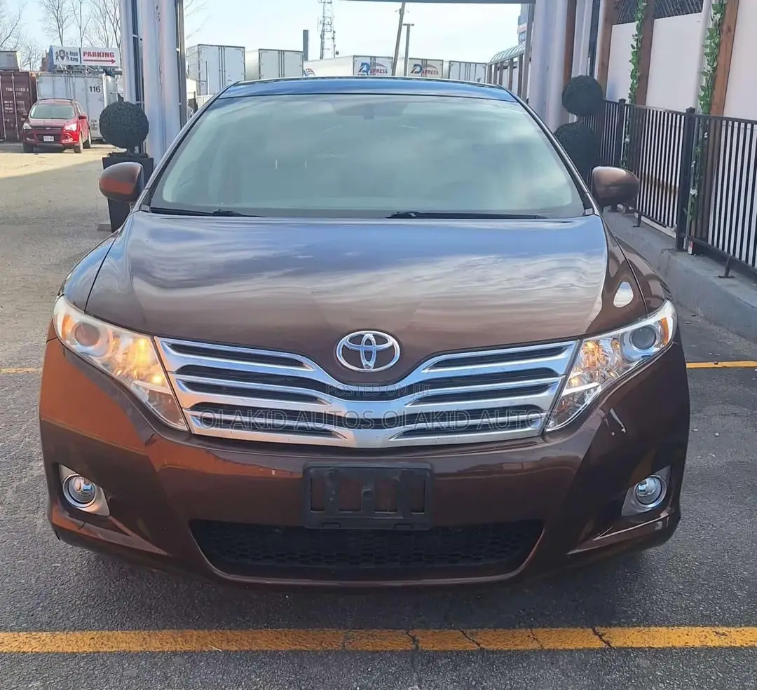 Toyota Venza V6 AWD 2012 Red
