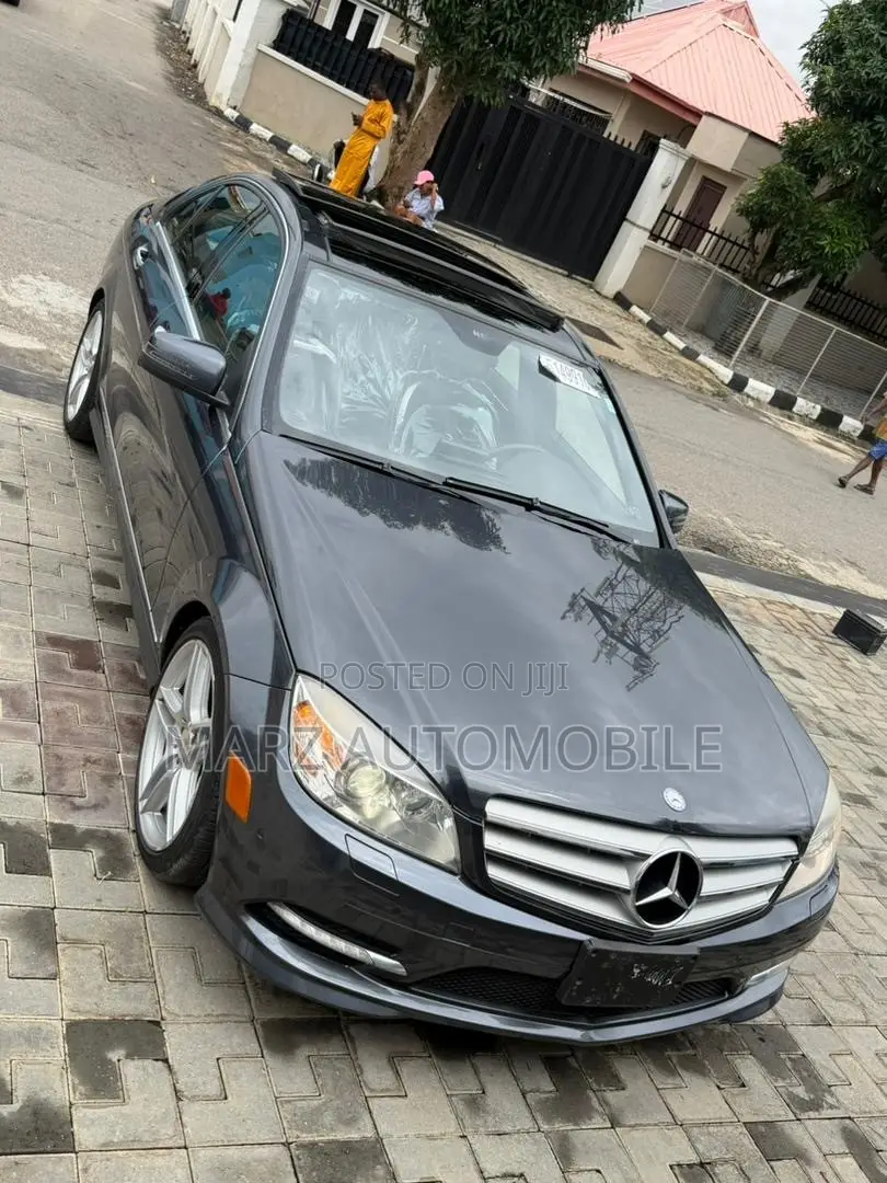 Mercedes-Benz C350 2011 Gray