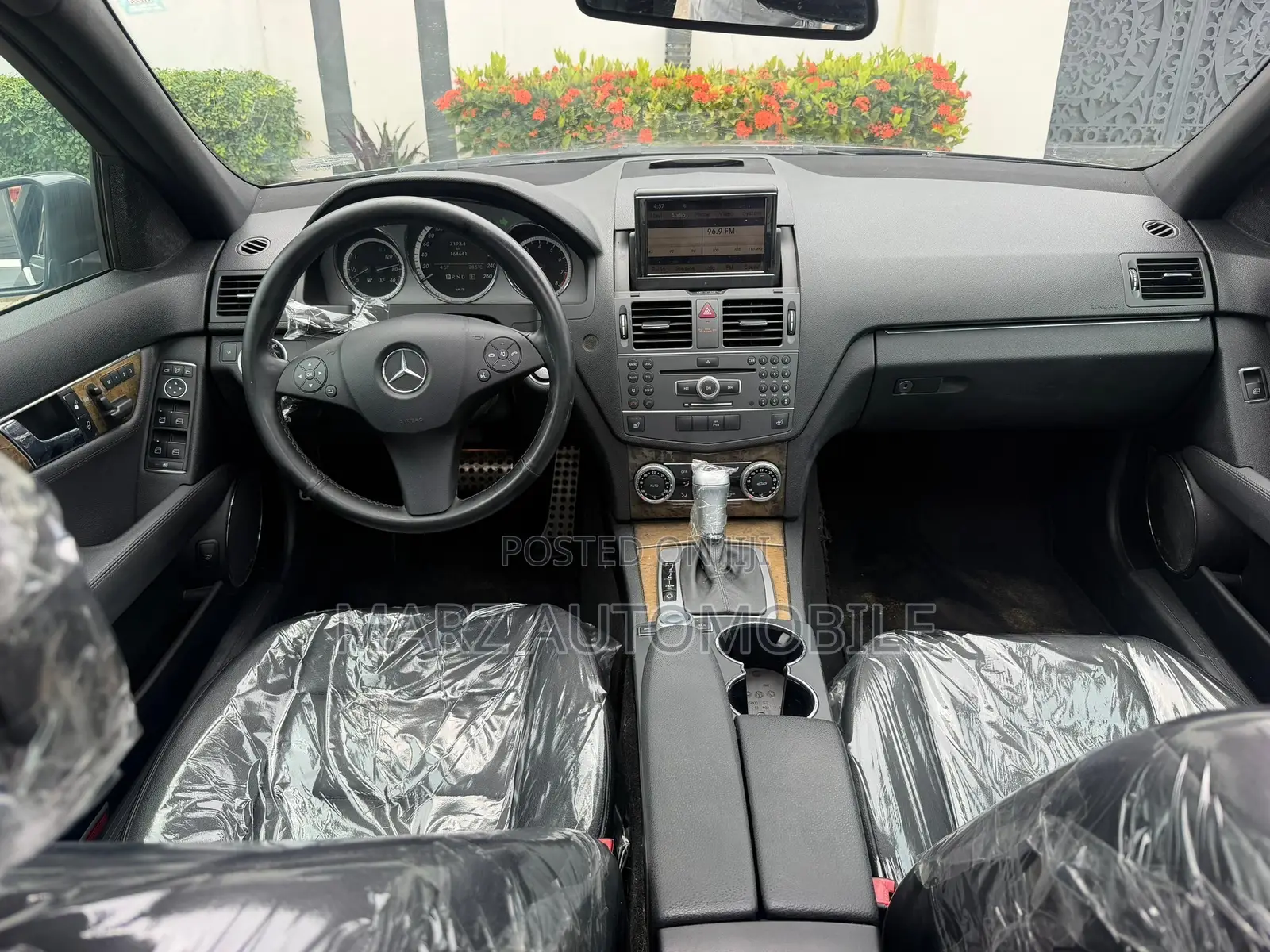 Mercedes-Benz C350 2011 Gray