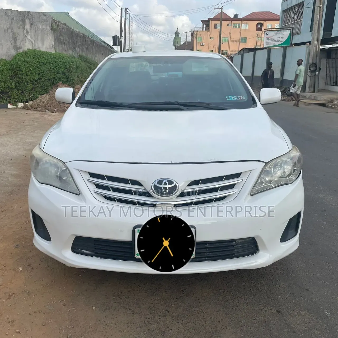 Toyota Corolla LE 4dr Sedan (1.8L 4cyl 4A) 2013 White