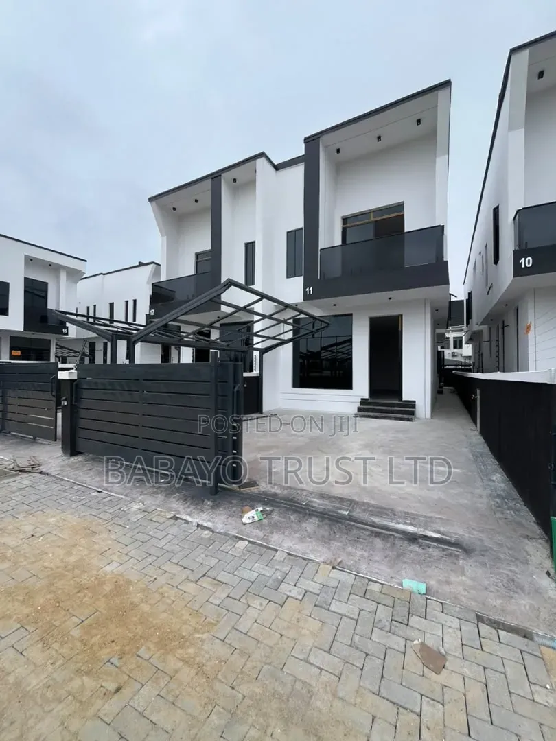 4bdrm Duplex in Orchid Estate, Lekki Phase 2 for sale