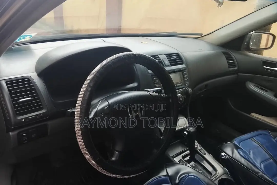 Honda Accord 2004 Blue