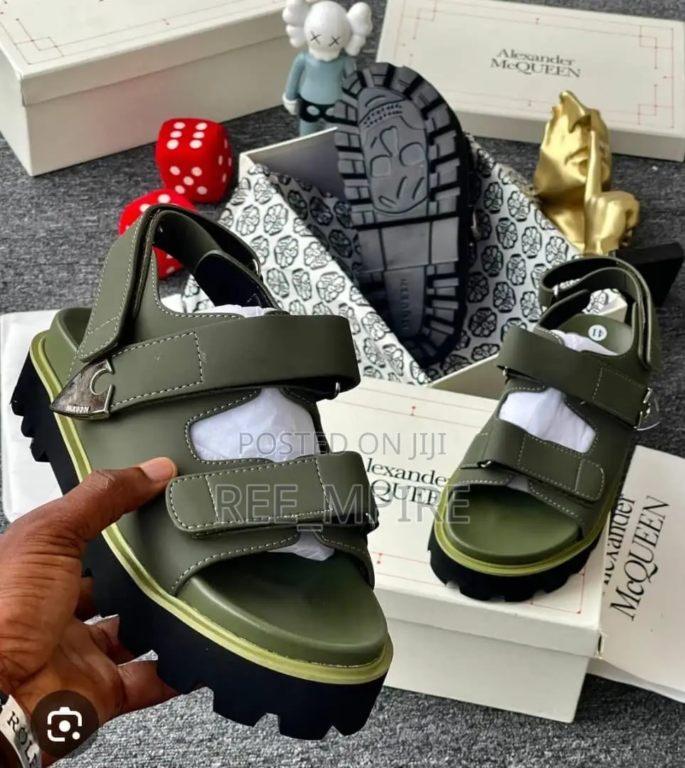 Alexander Macqueens Luxury Mens Sandal