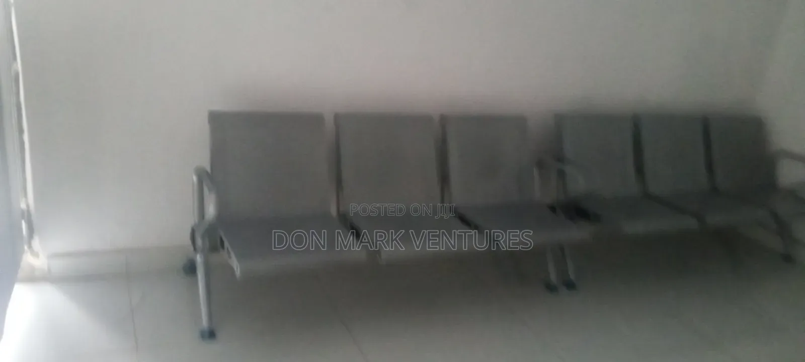 3 in 1 Airport Chair / Reception Chair