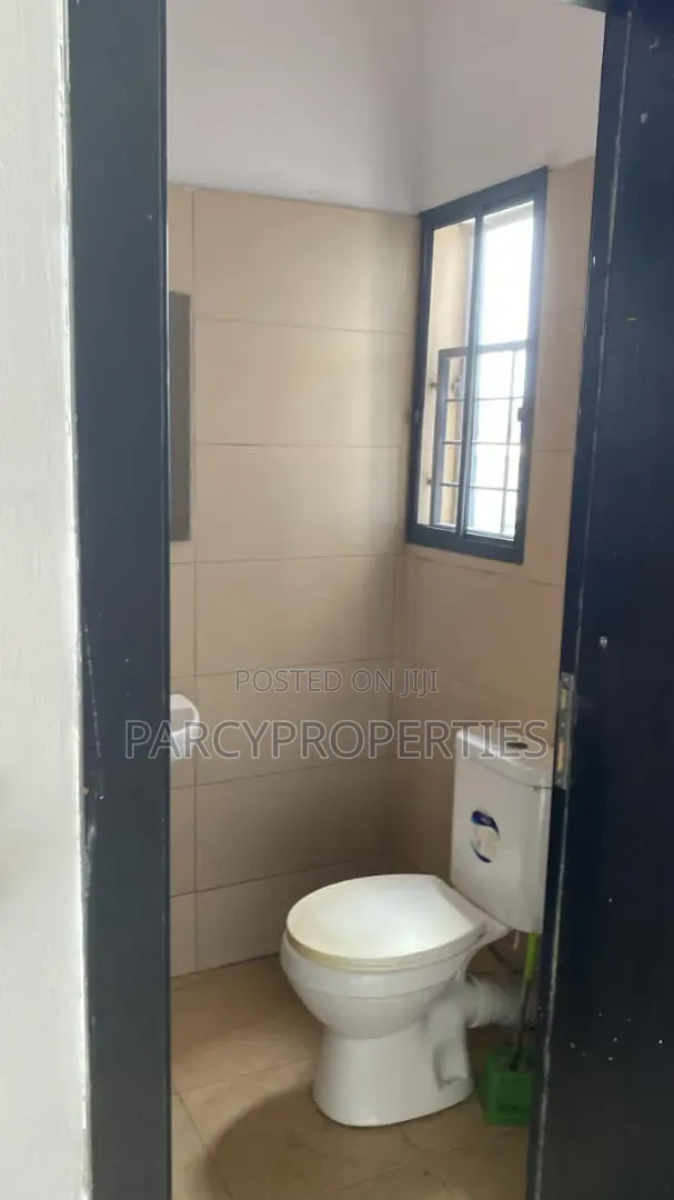 Furnished Studio Apartment in Oral Estate, Chevron for rent