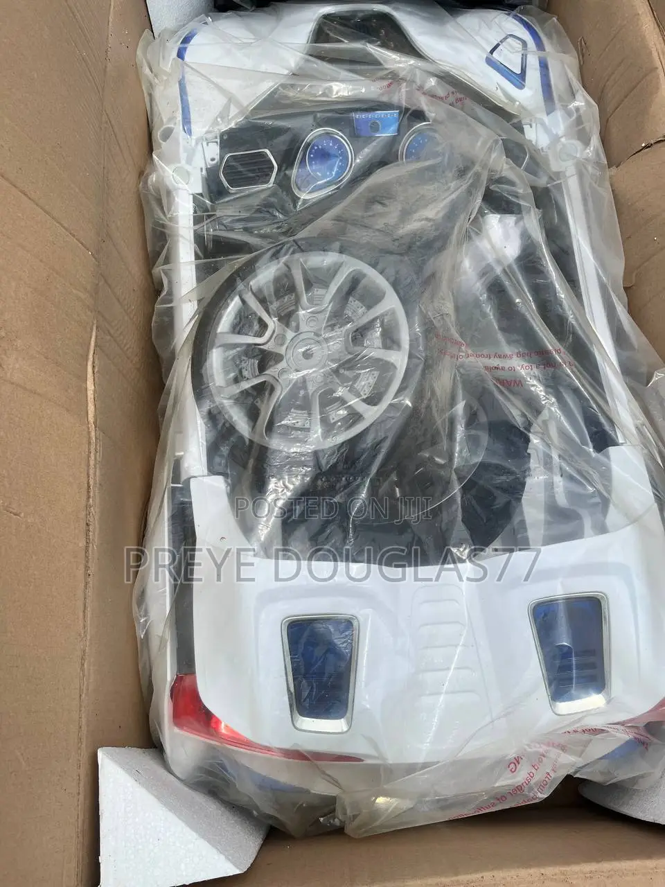 Brand New Kids Electric Sports Car With Remote
