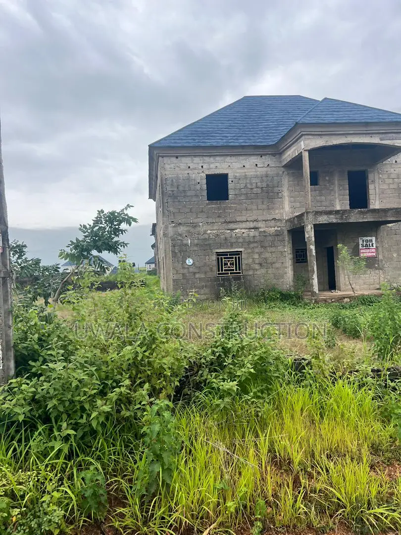 5bdrm Duplex in Orozo for sale