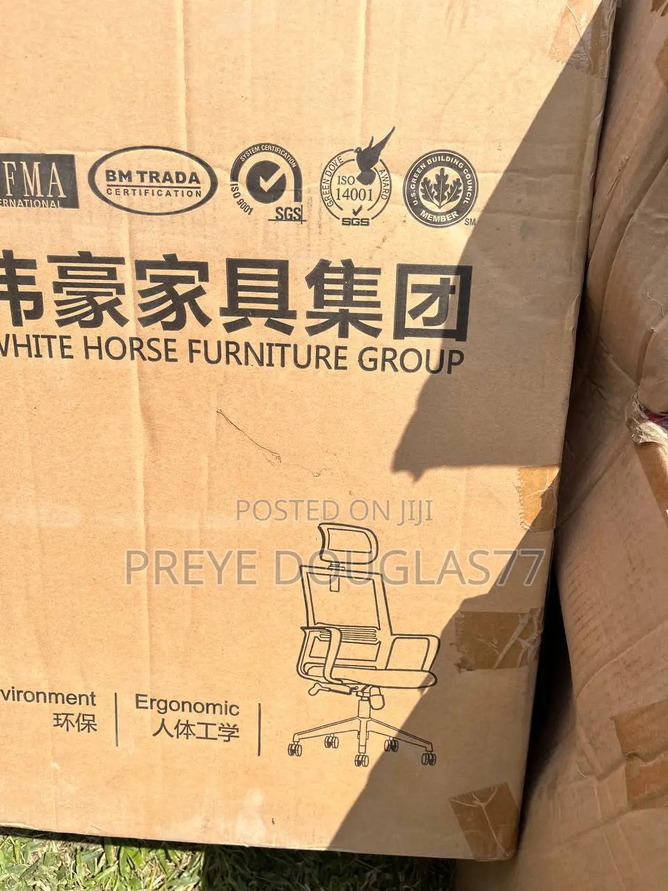 Brand New Ergonomic Mesh Office Chair With Headrest