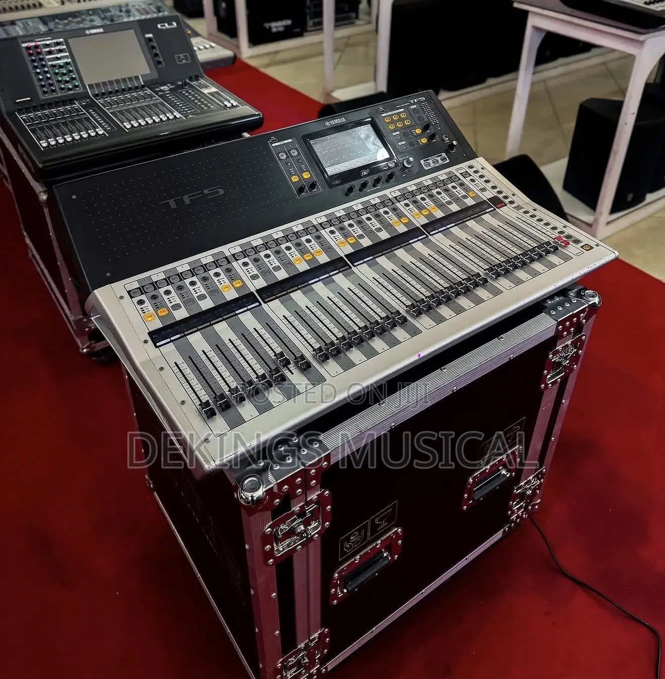 Yamaha Tf5 Digital Console Mixer