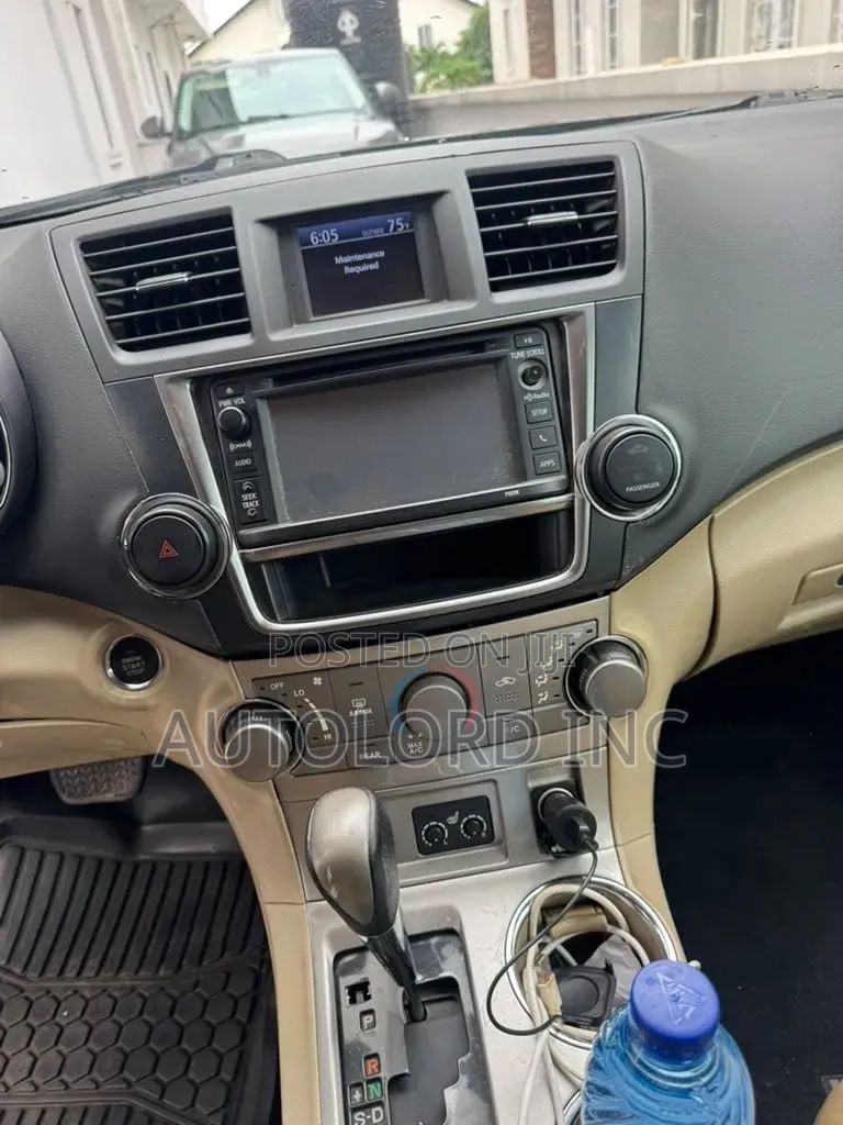 Toyota Highlander 2012 Black