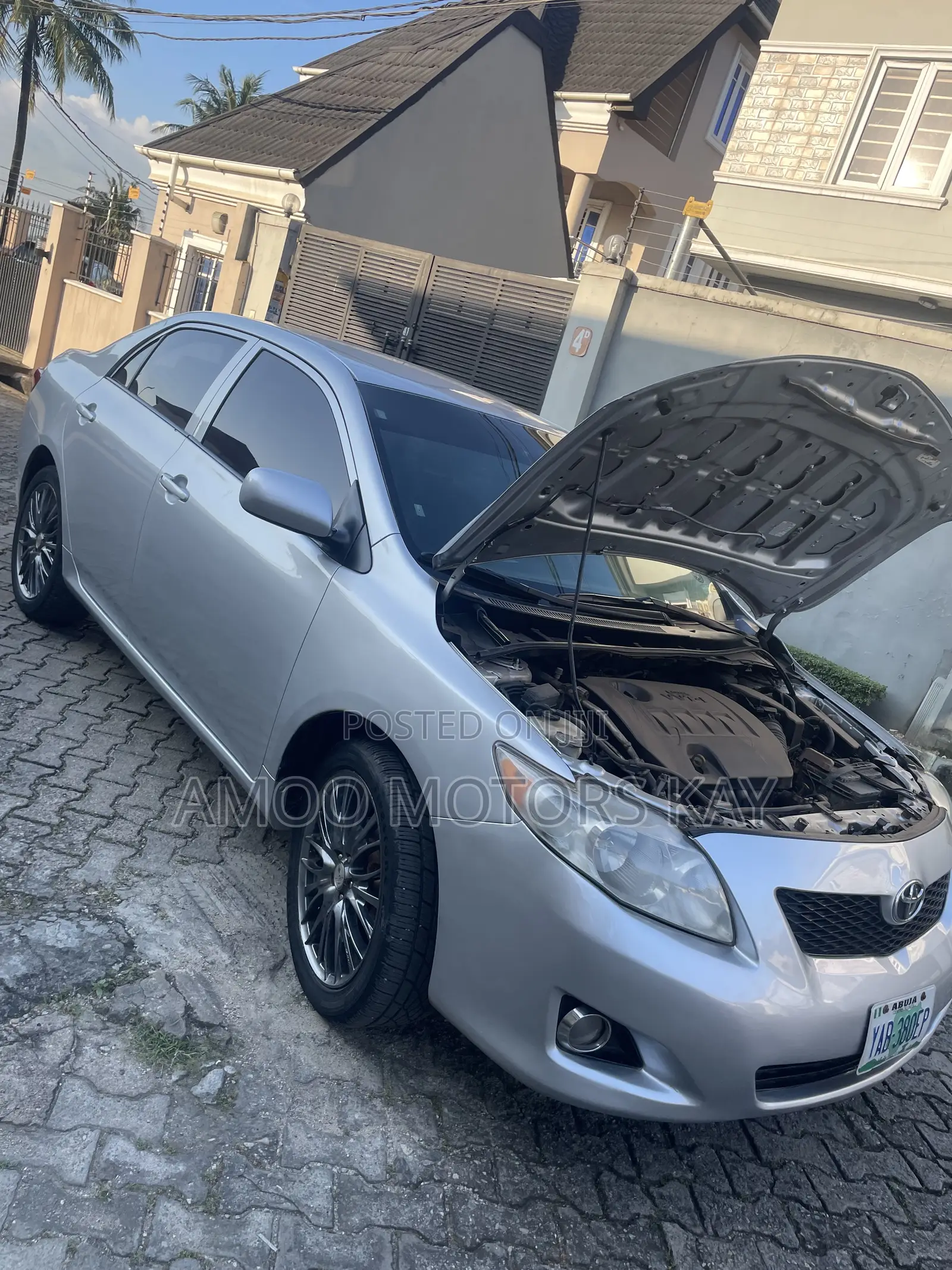 Toyota Corolla LE 4dr Sedan (1.8L 4 cyl 4A) 2009 Silver