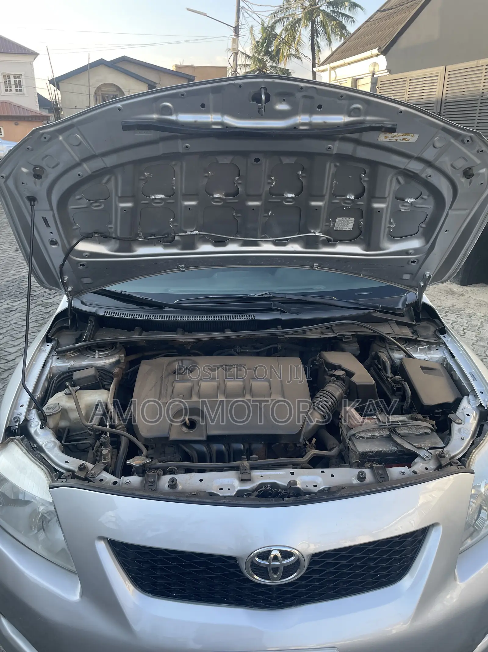 Toyota Corolla LE 4dr Sedan (1.8L 4 cyl 4A) 2009 Silver