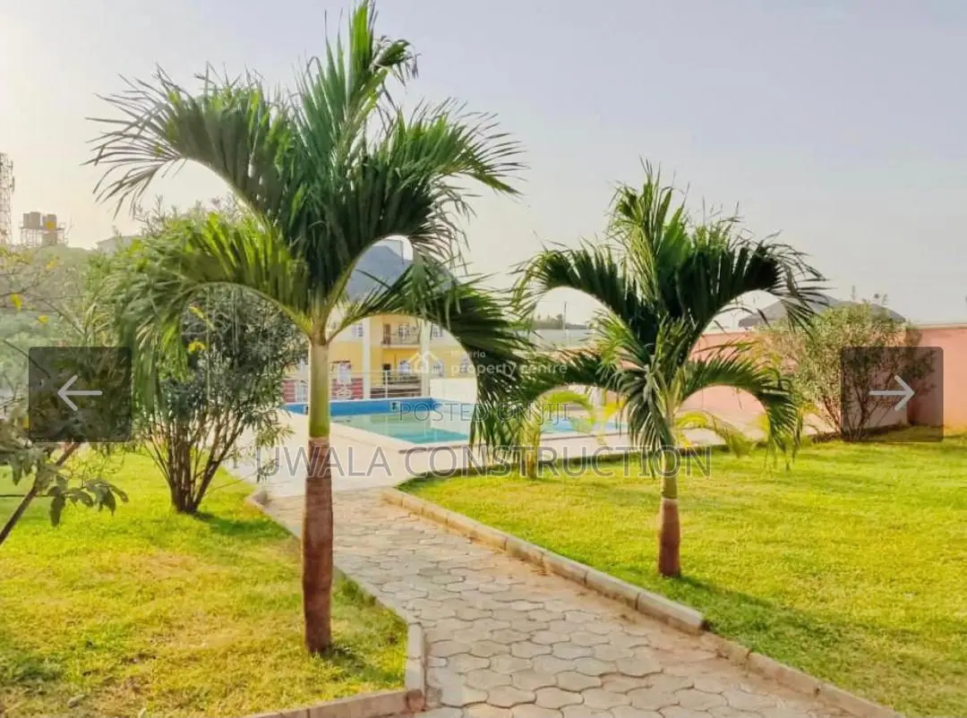 11bdrm Duplex in Guzape District for sale