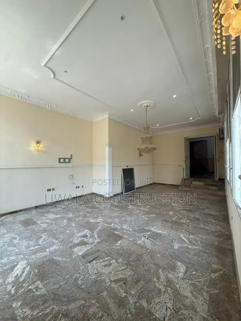 11bdrm Duplex in Guzape District for sale