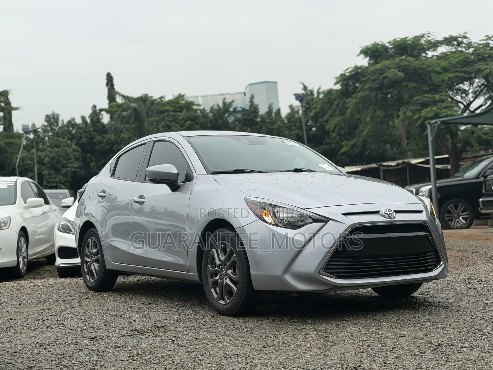 Toyota Yaris 2019 Silver