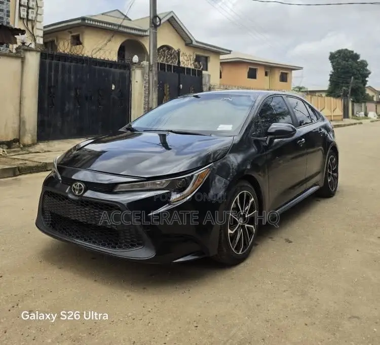 Toyota Corolla LE 2020 Black