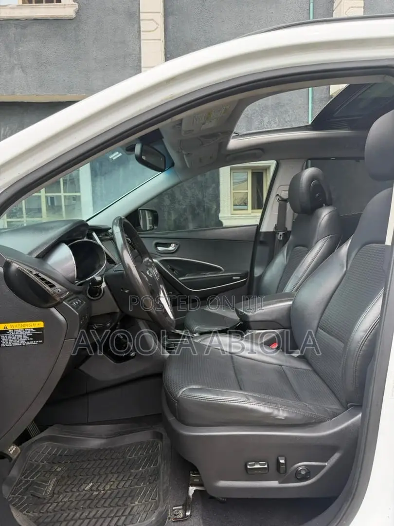 Hyundai Santa Fe 2015 White