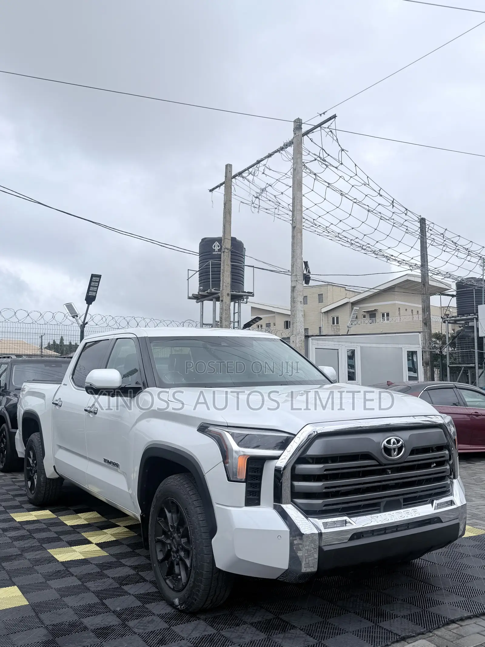 Toyota Tundra Limited 2022 White