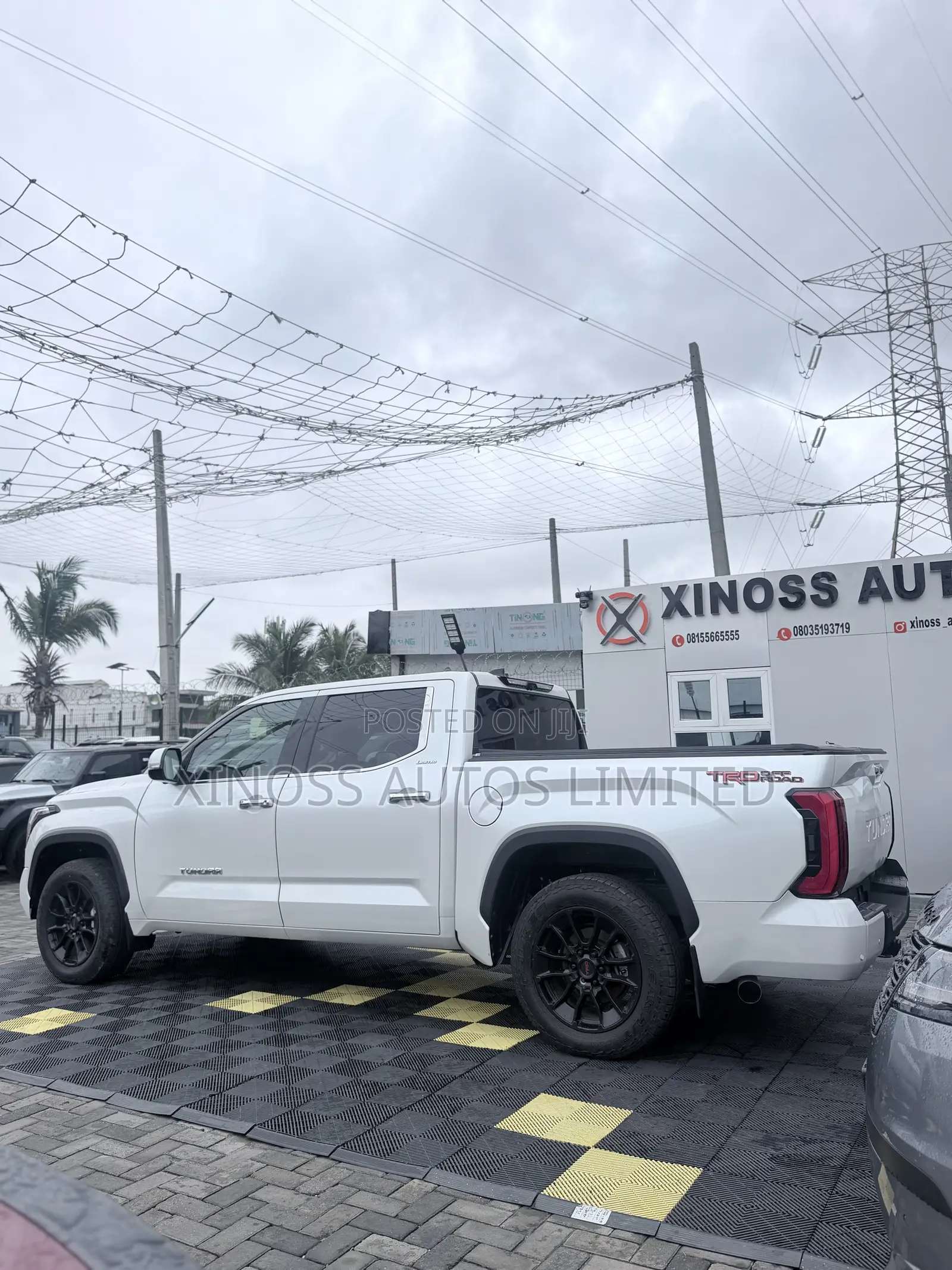 Toyota Tundra Limited 2022 White