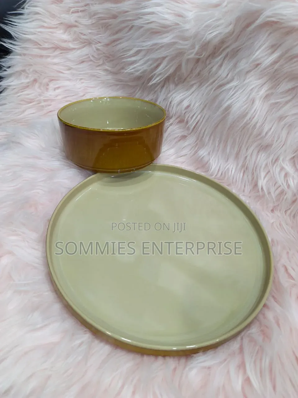 Flat Plate and Bowl