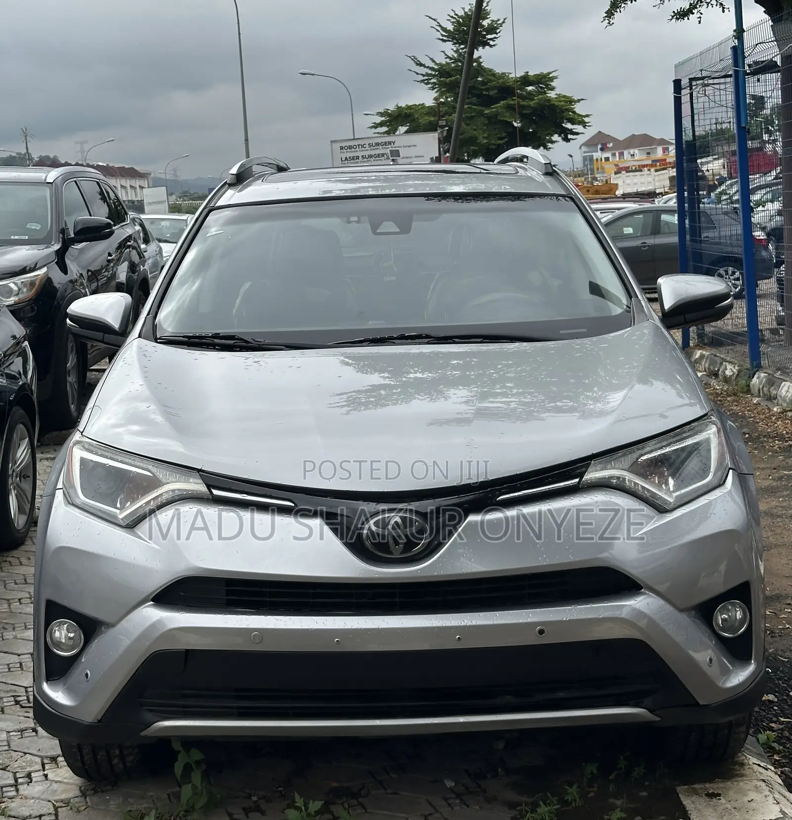 Toyota RAV4 XLE AWD (2.5L 4cyl 6A) 2016 Silver