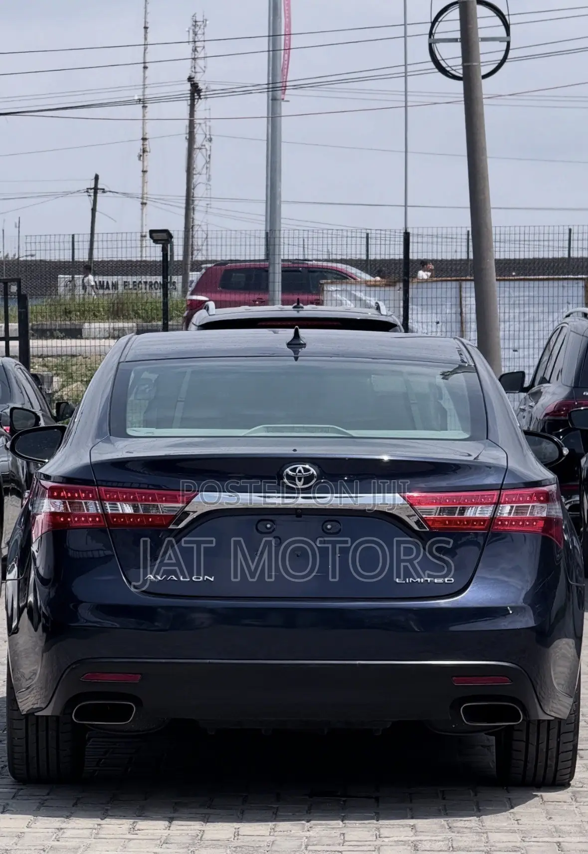 Toyota Avalon Limited 4dr Sedan (3.5L 6cyl 6A) 2014 Blue