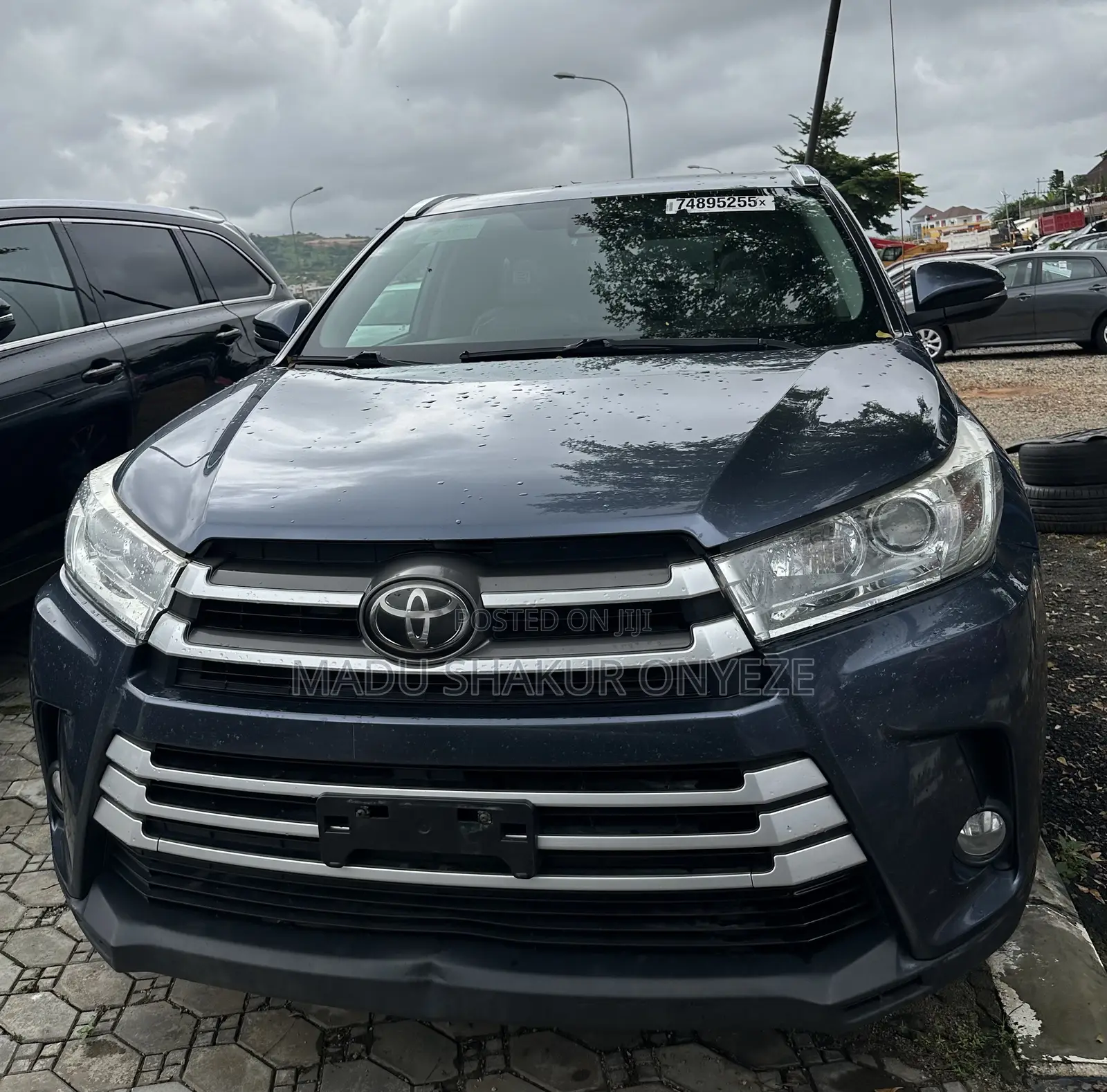 Toyota Highlander XLE 4x4 V6 (3.5L 6cyl 8A) 2018 Blue