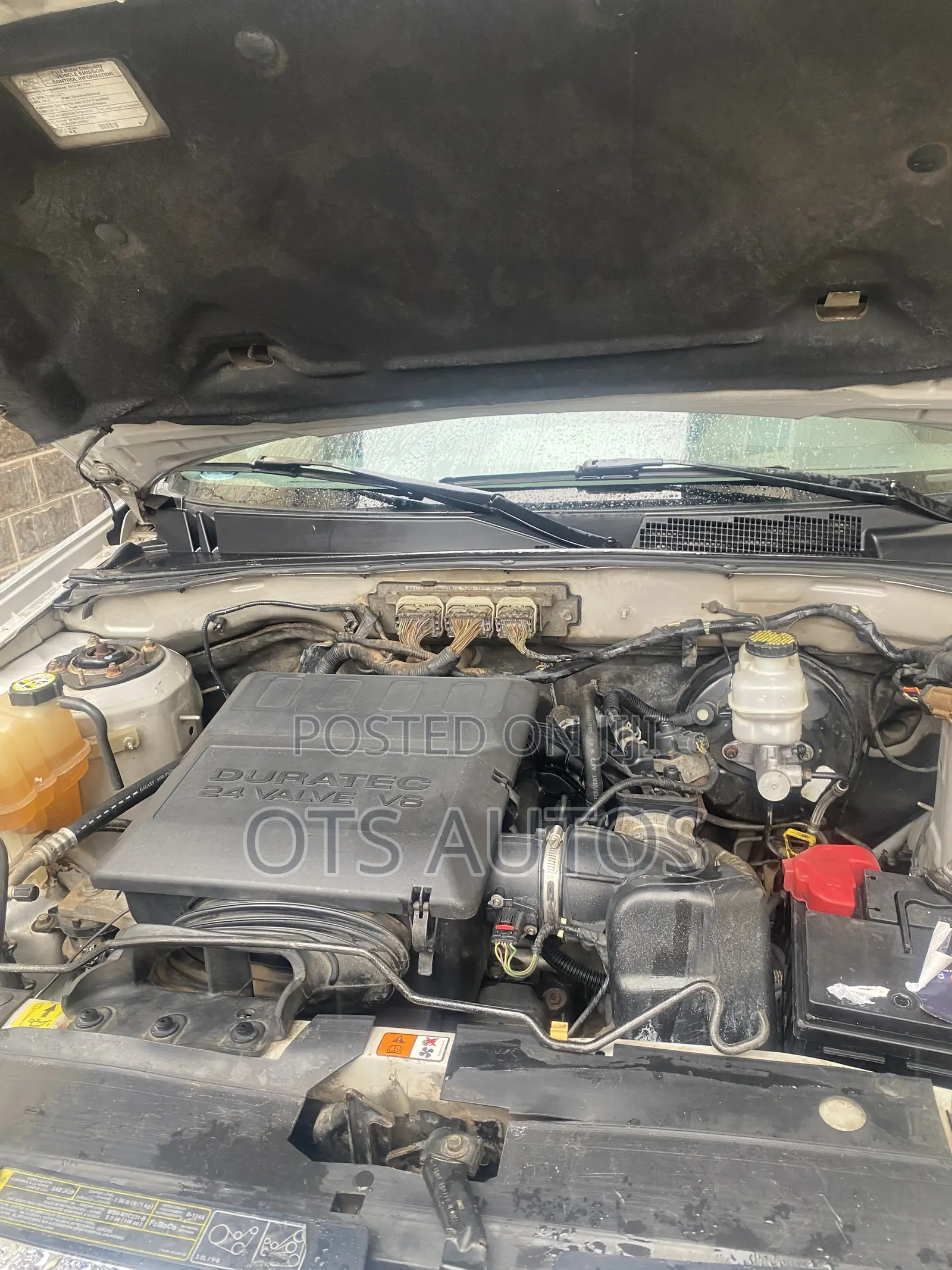 Ford Escape XLS 2011 Silver