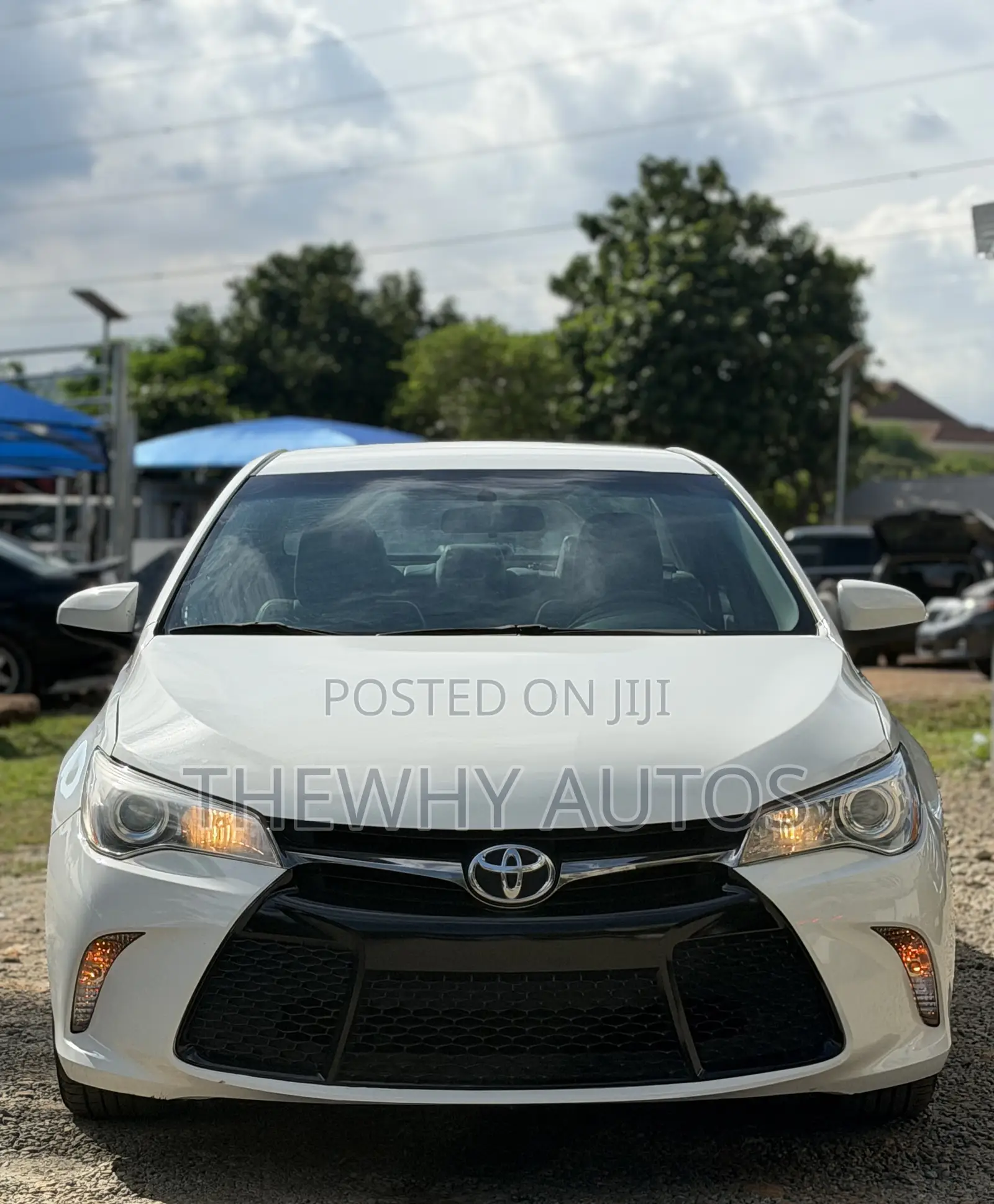Toyota Camry LE 4dr Sedan (2.5L 4cyl 6A) 2016 White
