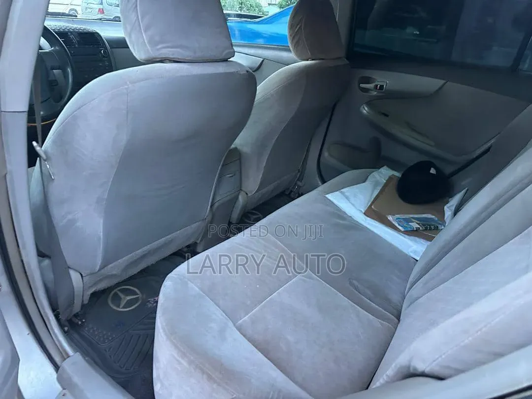 Toyota Corolla 2008 Silver