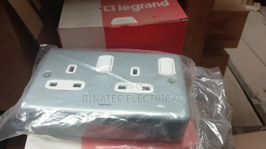 Legrand 13A Double Metal Clad Socket – Rugged Heavy Duty