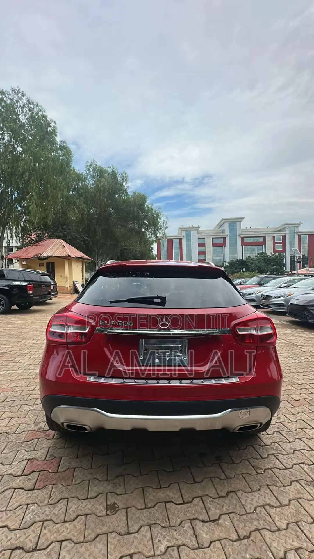 Mercedes-Benz GLA 250 2015 Red
