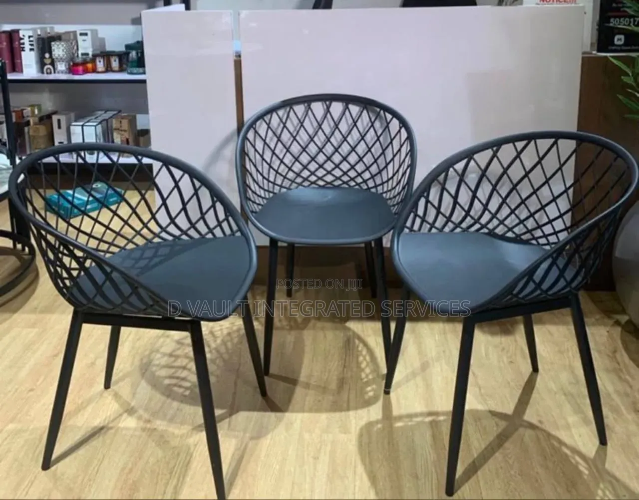 Restaurant Chair / Modern Visitors Chair.