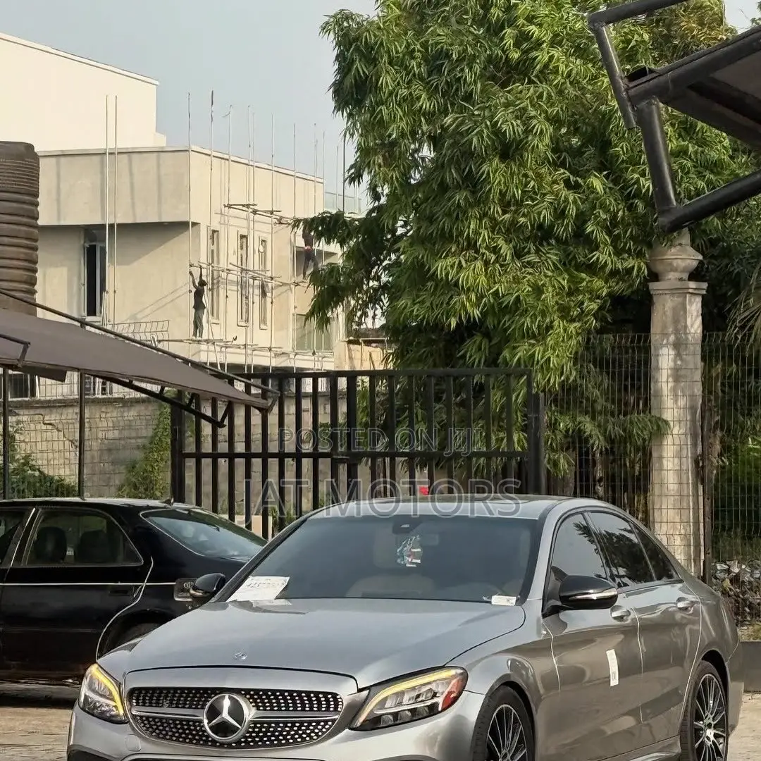 Mercedes-Benz C300 Base C300 AWD 4MATIC Sedan 2019 Gold