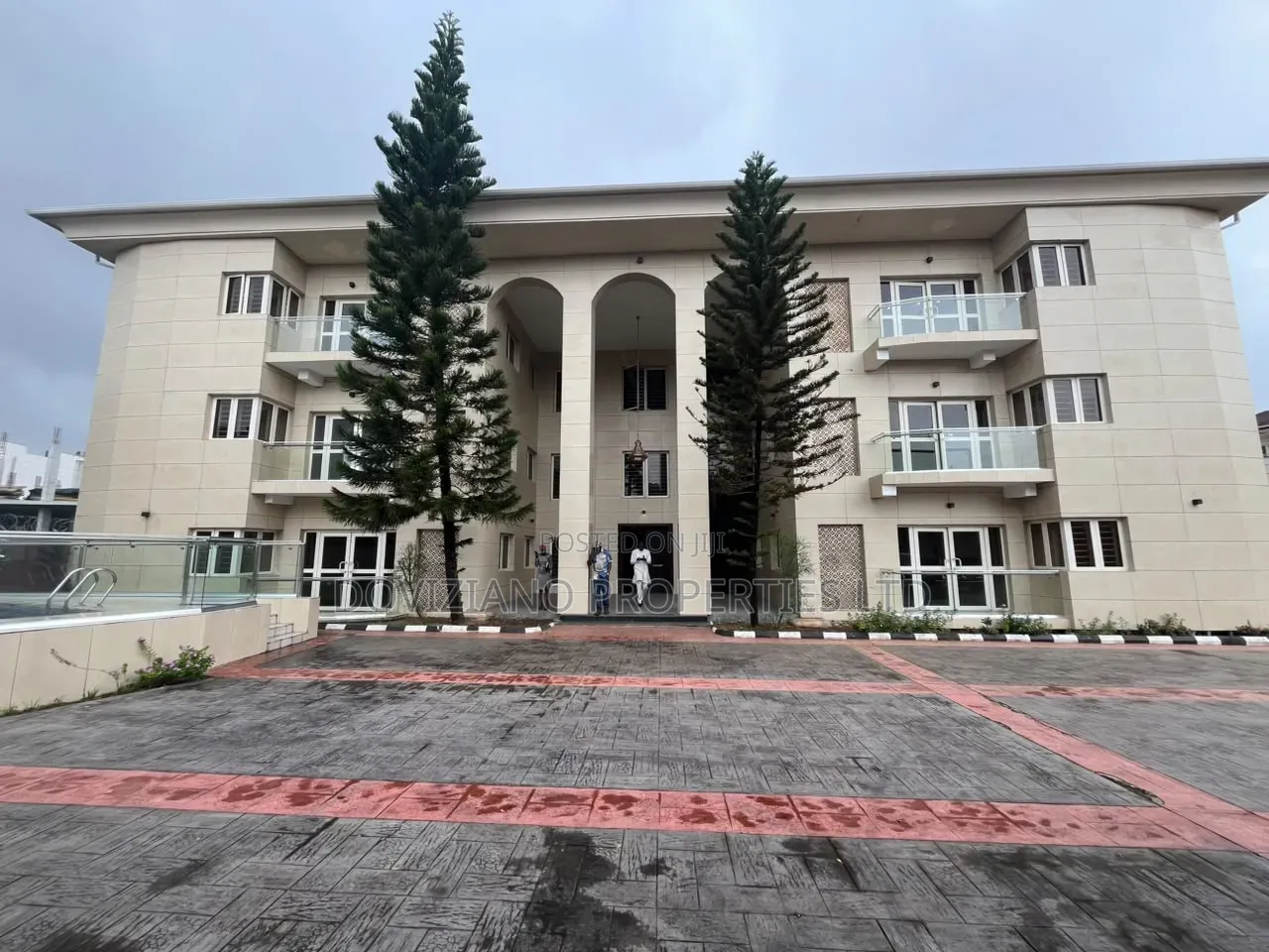 4bdrm Apartment in Banana Island for rent
