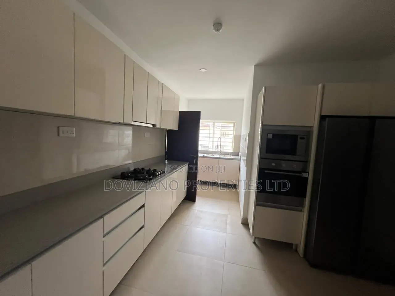 4bdrm Apartment in Banana Island for rent